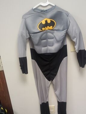 Rubie's Gray and Black Batman Muscle Chest Kids Costume with Yellow Emblem